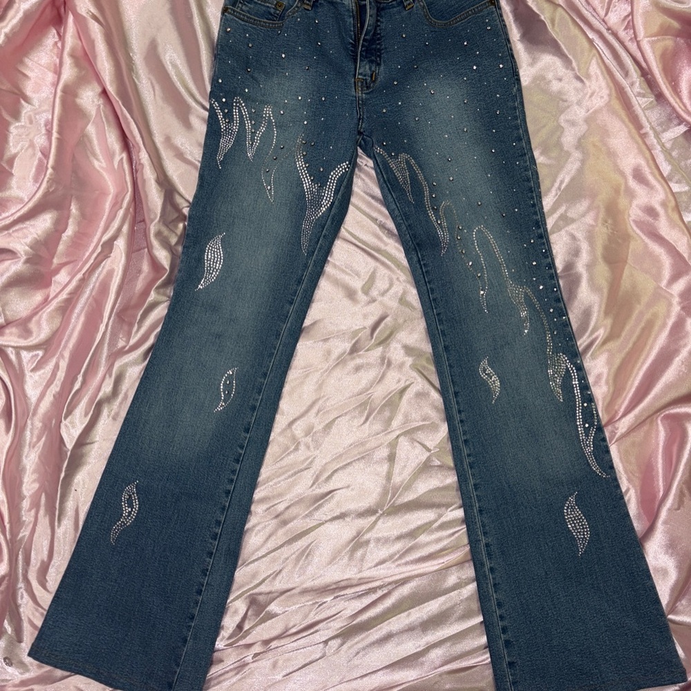 VINTAGE SASSY THAI JEANS SIZE 2